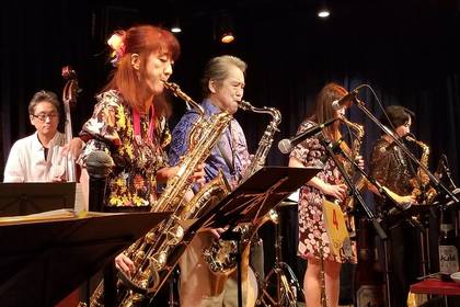 サックス・マシーンズ